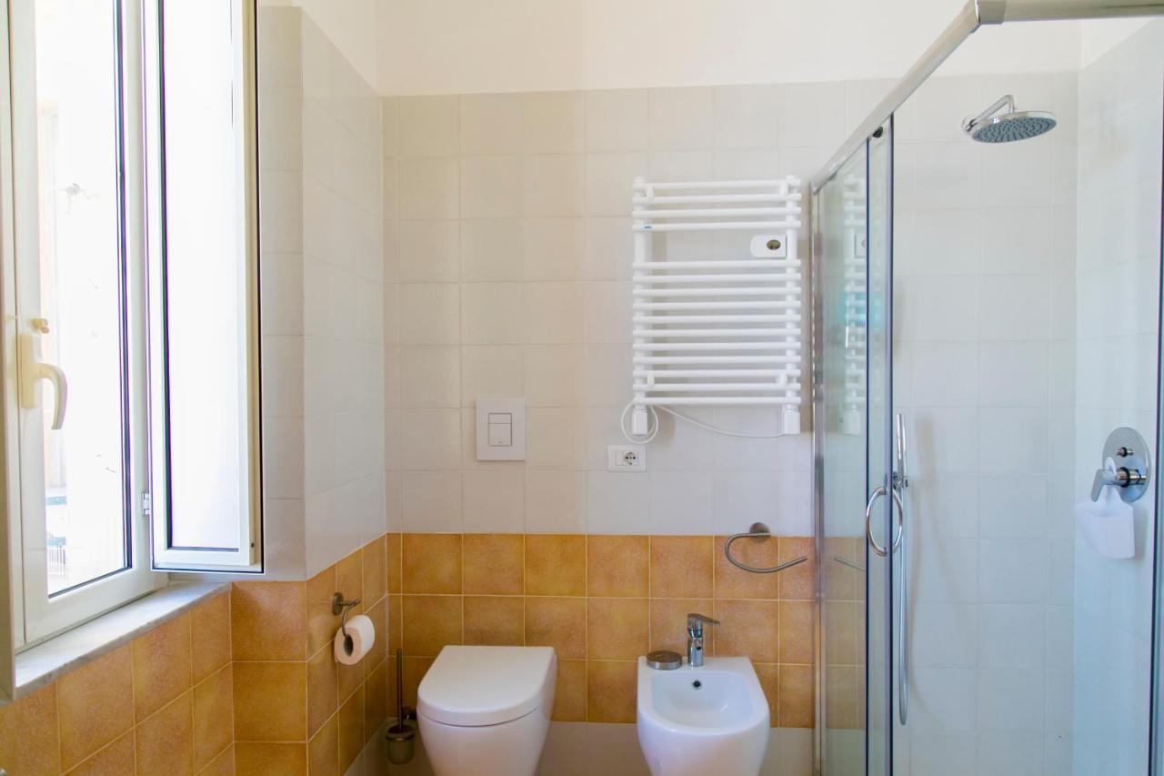 A Casa Di Nina Guest House Naples Luaran gambar
