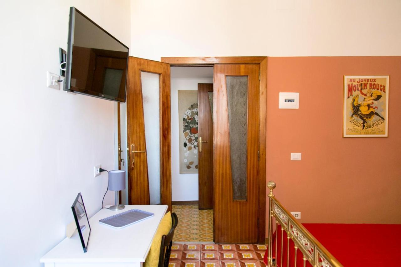 A Casa Di Nina Guest House Naples Luaran gambar