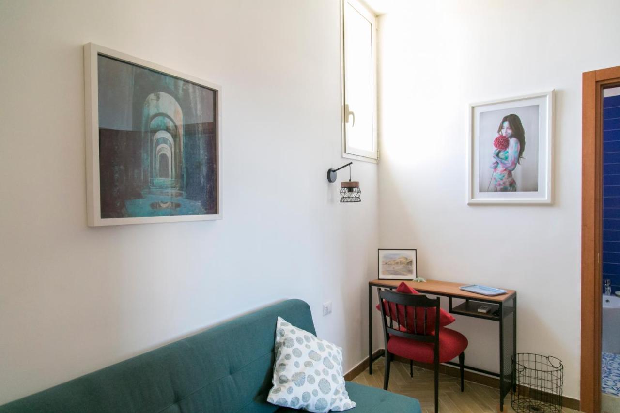 A Casa Di Nina Guest House Naples Luaran gambar
